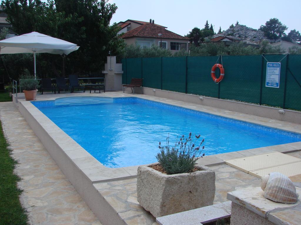 Villa Solo โพลเช ภายนอก รูปภาพ