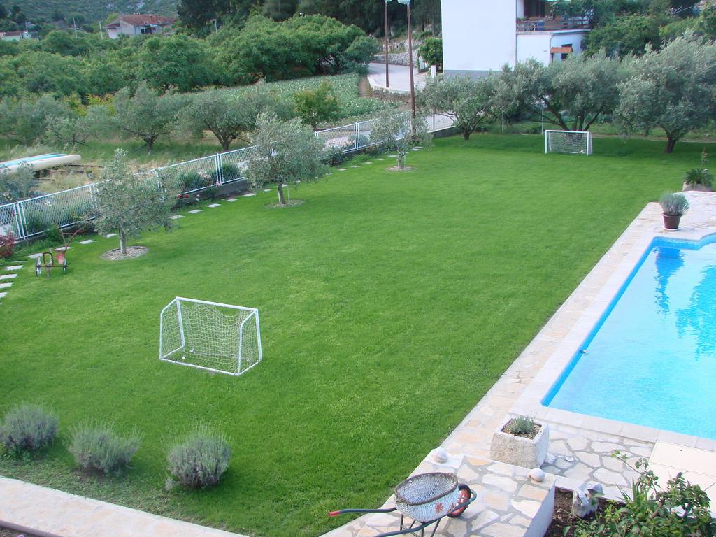 Villa Solo โพลเช ภายนอก รูปภาพ